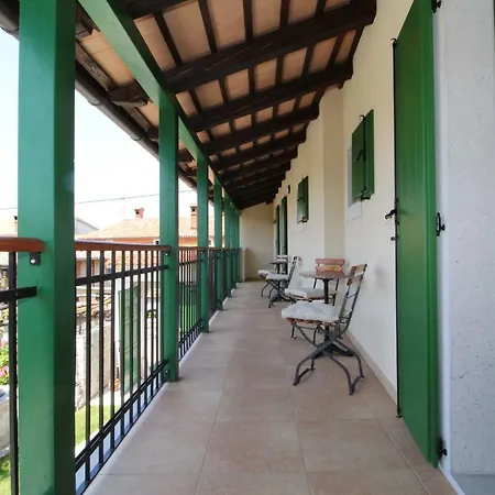 Casa Bandel Holiday home Komen